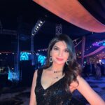 Kriti verma Instagram - Black as devil, hot as hell, pure as an angel , sweet as ❤️ . . . . . #blackdress #beauty #biggboss #roadies #kriti #kritiverma #tallgirl #host #dancer #actor #performer #stageshow #jaimatadi🙏