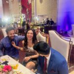 Kriti verma Instagram - I am touchwood lucky enuf to find these weirdos..would never let them go🥂😂😎🧿 . . . . . #fun #friends #party #candid #love #laugh #laughter #india #kriti #kritiverma #bloopers #moments #jaimatadi🙏🏻 A.dot Gurgaon