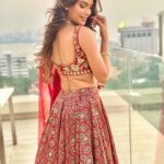 Lopamudra Raut Instagram - Happy Diwali 🪔 have a safe one ! I couldn’t choose so here you go ! Diwali bonus 💥 wearing @salianbyanushree @notandasofficial #diwali #celebration