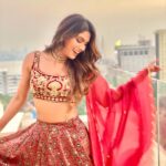 Lopamudra Raut Instagram - Happy Diwali 🪔 have a safe one ! I couldn’t choose so here you go ! Diwali bonus 💥 wearing @salianbyanushree @notandasofficial #diwali #celebration