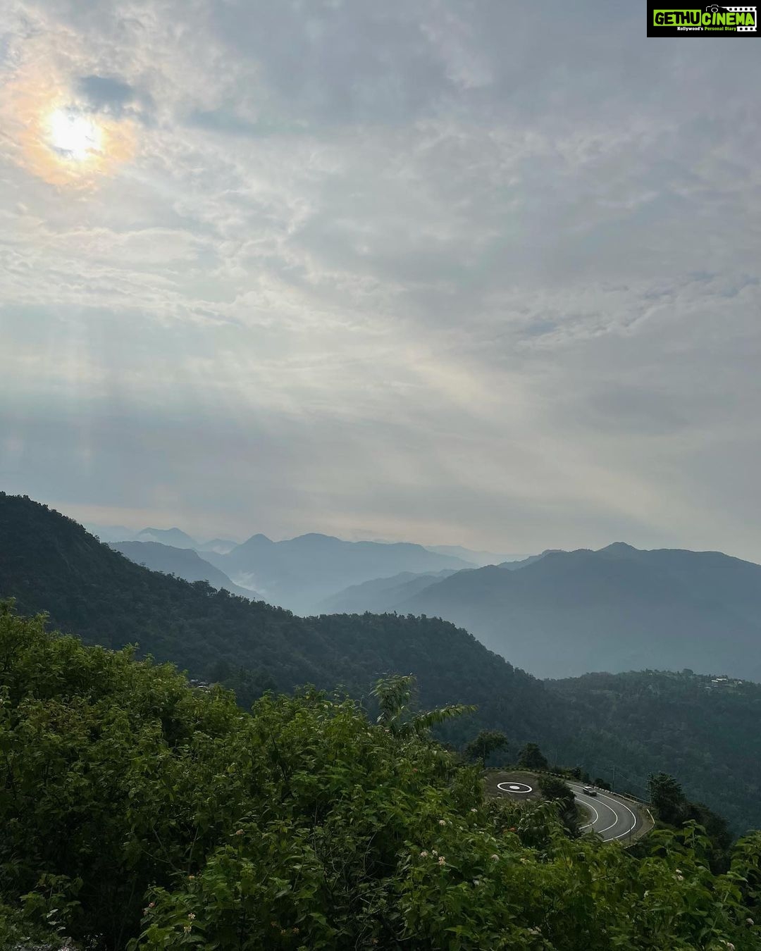 Lopamudra Raut Instagram - A divine intervention ?? #travel #rishikesh #