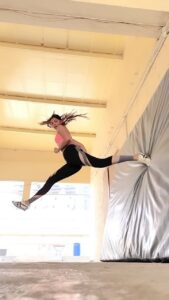 Lopamudra Raut Instagram - Jump back kick ! @raakeshyadhav #lopamudra #kick #lopamudraraut #action