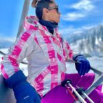 Lopamudra Raut Instagram – Swipe for the best view ➡️ 🏔 #mountains #himalayas #snow #travel