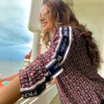 Lopamudra Raut Instagram - BomBae ❤️ wearing @fkns_by_narendrakumar #mumbai #gatewayofindia
