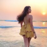 Lopamudra Raut Instagram - What’s up beaches !!! #beach #travel #sunset #reelitfeelit #wickedgames
