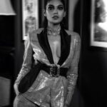 Lopamudra Raut Instagram - Monochrome ♠️ shot by @kapilcharaniya Outfit- @rockystarofficial Makeup and hair - @nilamkenia Assisted- @pranzzz_gaikwad Styled by - @petulabrowne location @thebutlerandthebayleaf #fashion #photography #photoshoot