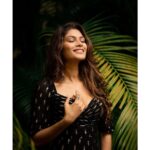 Lopamudra Raut Instagram - Feeling exotic in the tropic 🌴🤟🏼 shot by @sarv_eshhh Outfit: @amrtaofficial Stylist: @styledbynikinagda @mahekksutaria