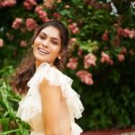 Lopamudra Raut Instagram - 🕊 Shot by @kunalgupta91 makeup and hair by @nilamkenia styled by @mahekksutaria @shehjan26 outfit @geishadesigns location @goldenswancountryclub #fashion #photoshoot #beauty