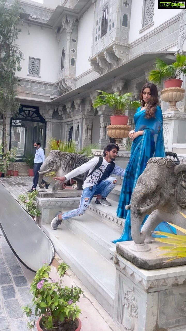 Lopamudra Raut Instagram - Shooting in Udaipur #shoot #indian #saree