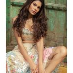 Lopamudra Raut Instagram - ✨ shot by @garganmol Top- @limerickofficial skirt - @geishadesigns Styled by - @mahekksutaria @styledbynikinagda #photoshoot #nature #travel