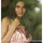Lopamudra Raut Instagram - What promise to yourself do you still need to fulfill ?? @shotbynuno make up and hair by @seerathmystique styled by @mahekksutaria wearing @ikichic_official @grandhyattgoa #portait #photo #goa #photoshoot #fashion