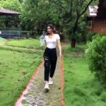 Lopamudra Raut Instagram – The world is your ramp ! Own it 👻 also walkover some delusional people like… 🤪😜 !! Hey .. did I walk straight on the line.? @freakinsindia 🖤 #walkintherain #rains #modelwalk #sneakers #denims #nature #travel #walkitlikeitalkit #walkover #rampwalk