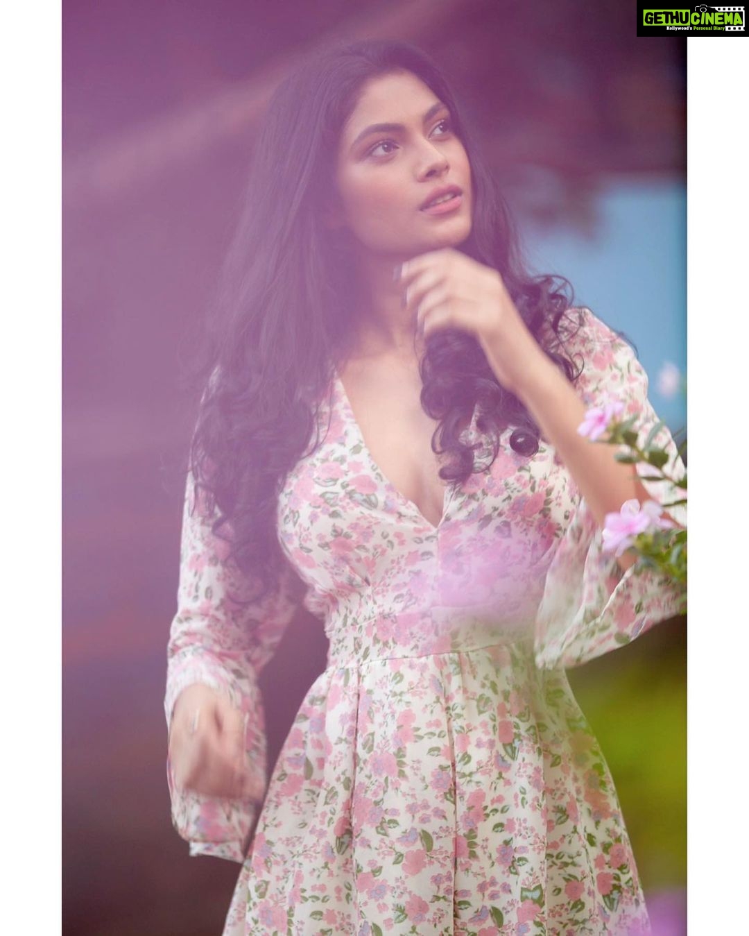 Lopamudra Raut Instagram - 🌸 #flowers #blooming #candid