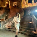 Lopamudra Raut Instagram - Merry Christmas 🎄🎅 #christmas #feliznavidad #merrychristmas #celebration #ranthambore #marshmallow Six Senses Fort Barwara