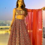 Lopamudra Raut Instagram - Happy Diwali 🪔 have a safe one ! I couldn’t choose so here you go ! Diwali bonus 💥 wearing @salianbyanushree @notandasofficial #diwali #celebration