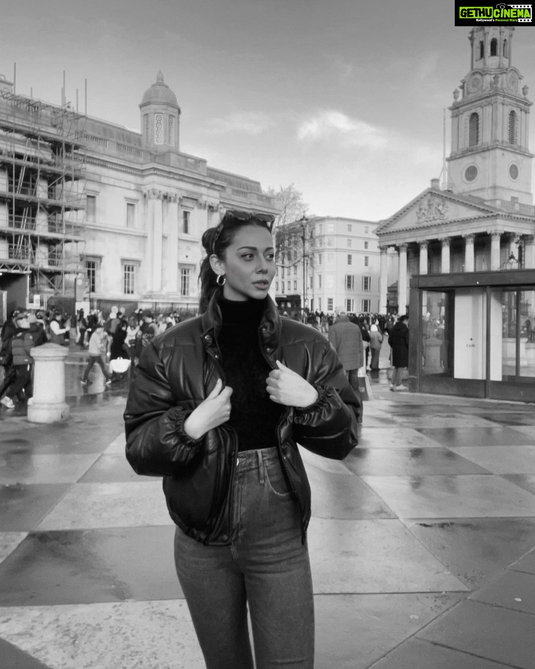 Madhurima Roy Instagram - What is this hangover😓 .. London dump ~ 2 London, United Kingdom
