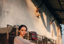 Madhurima Roy Instagram - Stillness is the greatest movement ✨ .. 📷 @bharat_rawail #portraiture #photoshoot