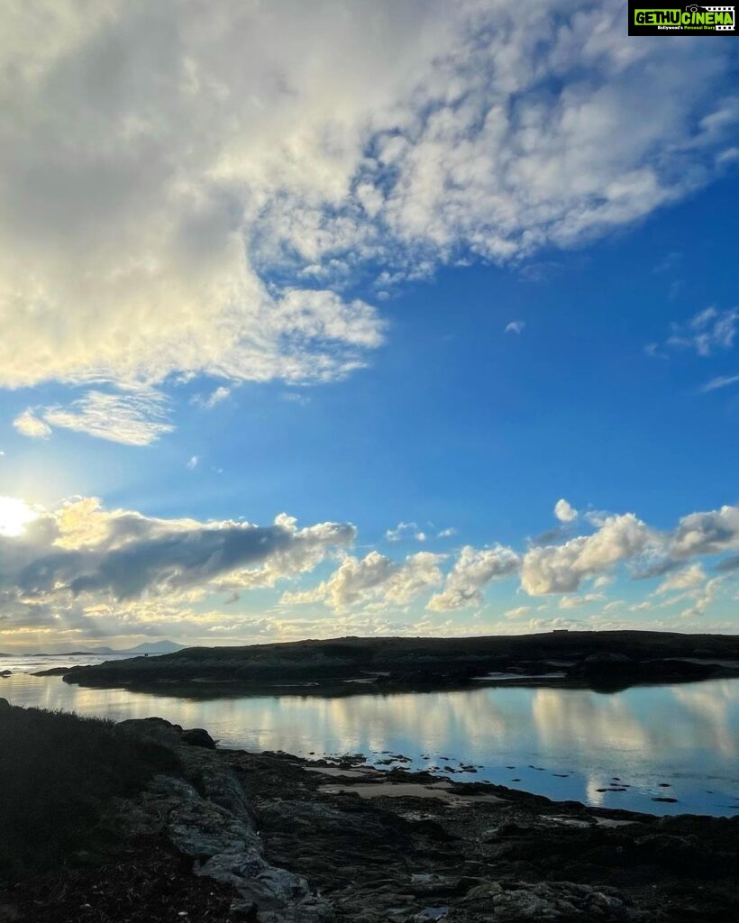 Madhurima Roy Instagram - When you find yourself in a painting. The sky, the light, this day, such a tease 💭 .. Holyhead Angelsey, Wales