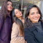 Madhurima Roy Instagram - Boxing Day shenanigans 📦 🥂 .. Chester, Cheshire