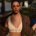 Madhurima Roy Instagram - Brownies🥧 .. @lala_photuwale .. #portrait #brownoutfit #blazerstyle #brownskingirl #photoshootday