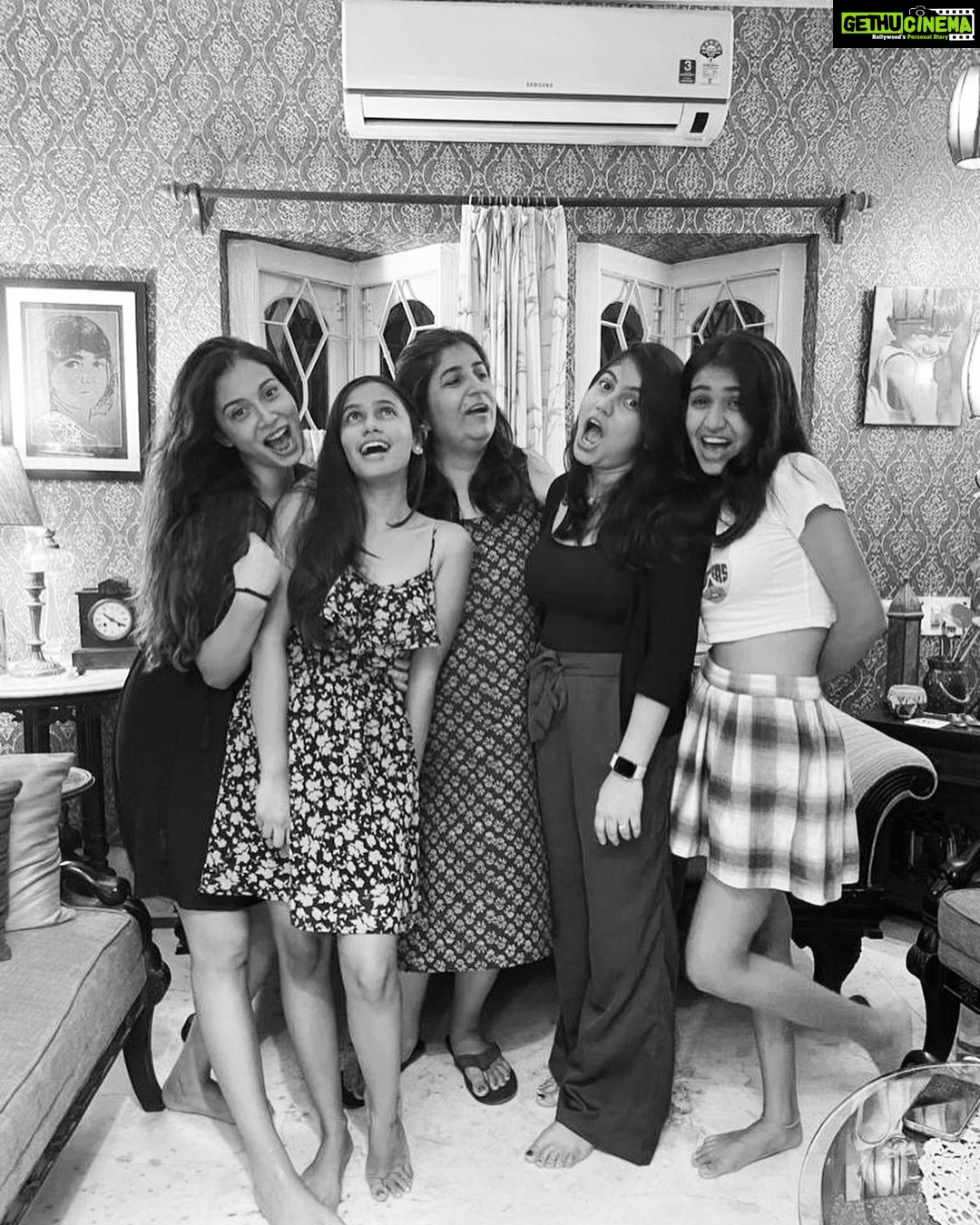 Madhurima Roy Instagram - To real women fixing each other’s crowns 👑 Happy women’s day, everyday ✨