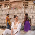 Madhurima Roy Instagram - Fresh catch 🎣 .. 📷Caught by @lala_photuwale #portraiture #beachphotography #whiteonwhite #sandybeach #bayview #photoshoot