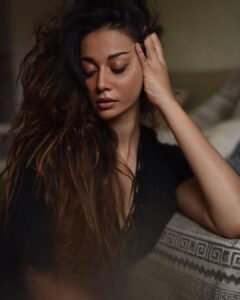 Madhurima Roy Instagram - Blacked ⚫️ut! .. 📷 @lala_photuwale