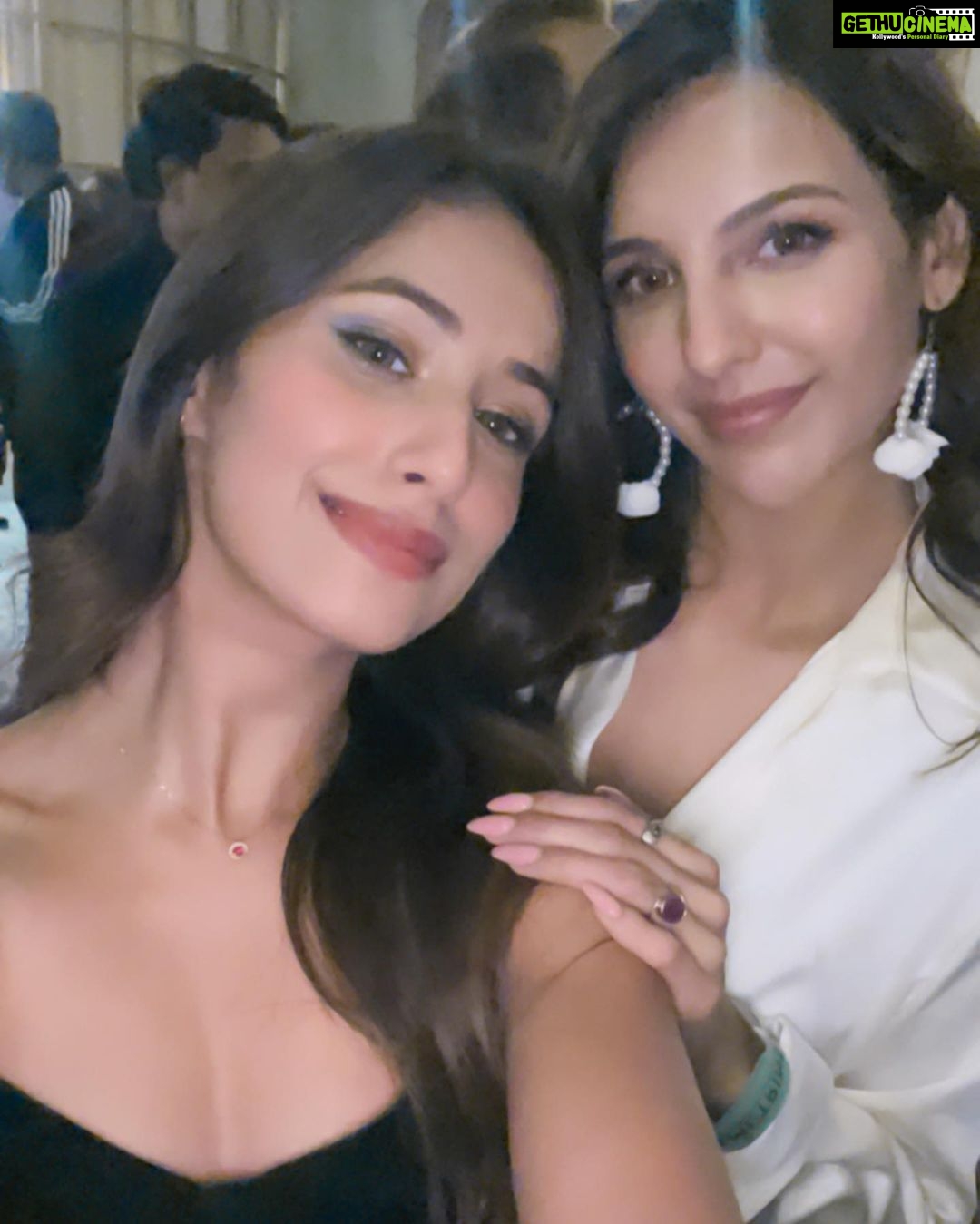 Maera Mishra Instagram - About Last Night. 💫🌸 #happybirthdaypratiksehajpal @pratiksehajpal @prernasehajpal @_aroobkhan_ @i_nibedita @simbanagpal @mr_faisu_07