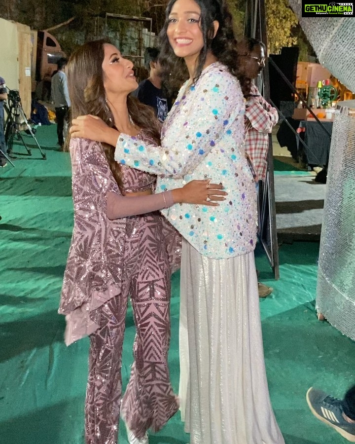 Maera Mishra Instagram - Indian Television Academy Awards 2022❤️ Outfit by @sacorinaanddalip ❤️ #ITA @anuranjan1010 @shashiranjan368 #BhagyaLakshmi #malishka
