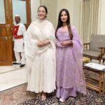 Maera Mishra Instagram – @bhagatsinghkoshyari 🇮🇳❤️
Outfit by @ambraee_ 💫
#governorofmaharashtra #rajbhavan #family Raj Bhavan