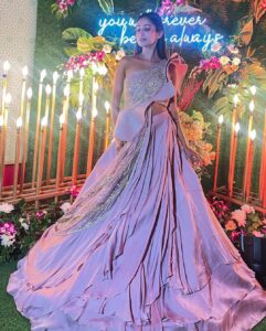 Maera Mishra Instagram - There’s a Princess inside all of us. ❤️🌸
Outfit by @rosecreationsludhiana ❤️