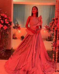 Maera Mishra Instagram - There’s a Princess inside all of us. ❤️🌸
Outfit by @rosecreationsludhiana ❤️