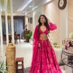 Maera Mishra Instagram - Diwali Special ❤️ This beautiful outfit by @bunaai ❤️ #diwali #diwali2022 #indian #lehenga