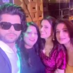 Maera Mishra Instagram – Ek jagah jab jama ho teeno. 😂
Tried to do it seriously but oopssss 😂😂
#bhagyalakshmi #malishka #neelamoberoi #lakshmi
@zeetv @aishwarya_khare @bansalsmita_