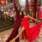 Maera Mishra Instagram - “And we fell after this but not in love ” aisa @aishwarya_khare ne bola😂❤️ PS- last post in this outfit I promise 🙈
