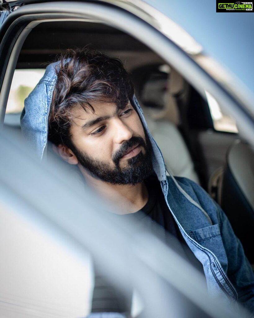 Mahat Raghavendra Instagram - Long drives with good music is a therapy ! #sundayvibes 🤍 #click 📸 @kiransaphotography 🤗