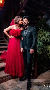 Mahat Raghavendra Instagram - Happy anniversary to us baby @mishraprachi 😘❤️🤗
I love you & thank you for everything! I promise I’ll try to keep you happy always 😜😂