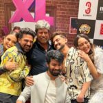 Mahat Raghavendra Instagram – Kapil Paaji with a Couple of Couples and Jimmy 😍 

@therealkapildev @aslisona @iamhumaq @saqibsaleem @mahatofficial @iamzahero