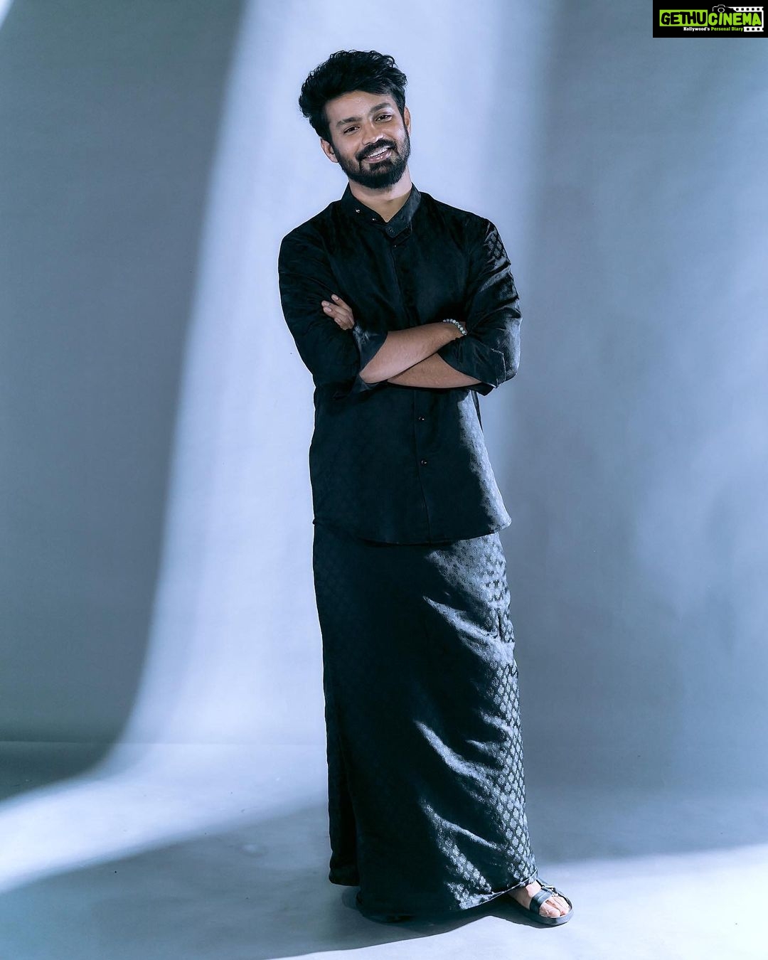 Mahat Raghavendra Instagram - π€β¦ Special thanks to the sweetest sister & the most amazing designer stylist @sanamratansi for this #vesti & #shirt π€π€π€π€© #doublexl promotions @ #bigboss16 #hindi #bigboss @artistmanagement_ind