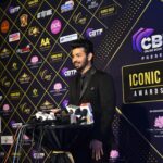 Mahat Raghavendra Instagram - Iconic gold best debutante award for DoubleXL - something I will cherish all my life ❤️ Beyond my expectation, a break in a Hindi movie ( What else one could ask for) All my inhibitions were taken away by a supportive star cast. It’s an honour as well as comforting to receive this especially when your hard work is being paid off. Thanks to jury for recognising and appreciating my work @iconicgoldaward Wouldn’t have ended up here without my brothers @satishfenn & @ashishrmohan 🤗 A shoutout to my producers @ashwinvarde @vipuldshahofficial & @saqibsaleem for putting your faith in me! Special thanks to my director @satramramani & writer / producer #mudassaraziz who felt I was well suited for the character “Srikanth” and aiding me in bringing out the best! Last but not the least Love you @iamzahero @iamhumaq & @aslisona for giving unconditional love and support through out this beautiful journey! And making me a part of your family! Love you guys a lot 😘🤗❤️ @artistmanagement_ind