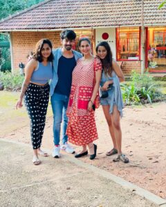 Mahat Raghavendra Instagram - Happy birthday to the worlds most sweetest #sister #friend & #atha 😘🤗 love you a lotttttttttt ariiiii @wildfrond wishing you nothing but the best 🥳 may this year be filled with love laughter & many more adventurous trips with us @mishraprachi @adhiyamanraghavendra ❤️
Missing you a lot ariiii! Will make it up big & soon for not being there today 🤗