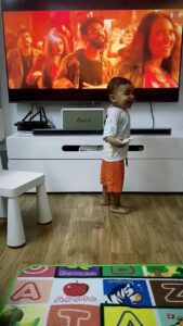 Mahat Raghavendra Instagram - My Sons reaction seeing me on screen 🤩🤩🤩 #Dadaaaaaa 😁 love you my everything @adhiyamanraghavendra #AdhiyamanRaghavendra 
#TaaliTaali #SilambarsanTR ❤️
@iamhumaq @silambarasantrofficial @aslisona @iamzahero @saqibsaleem @satramramani