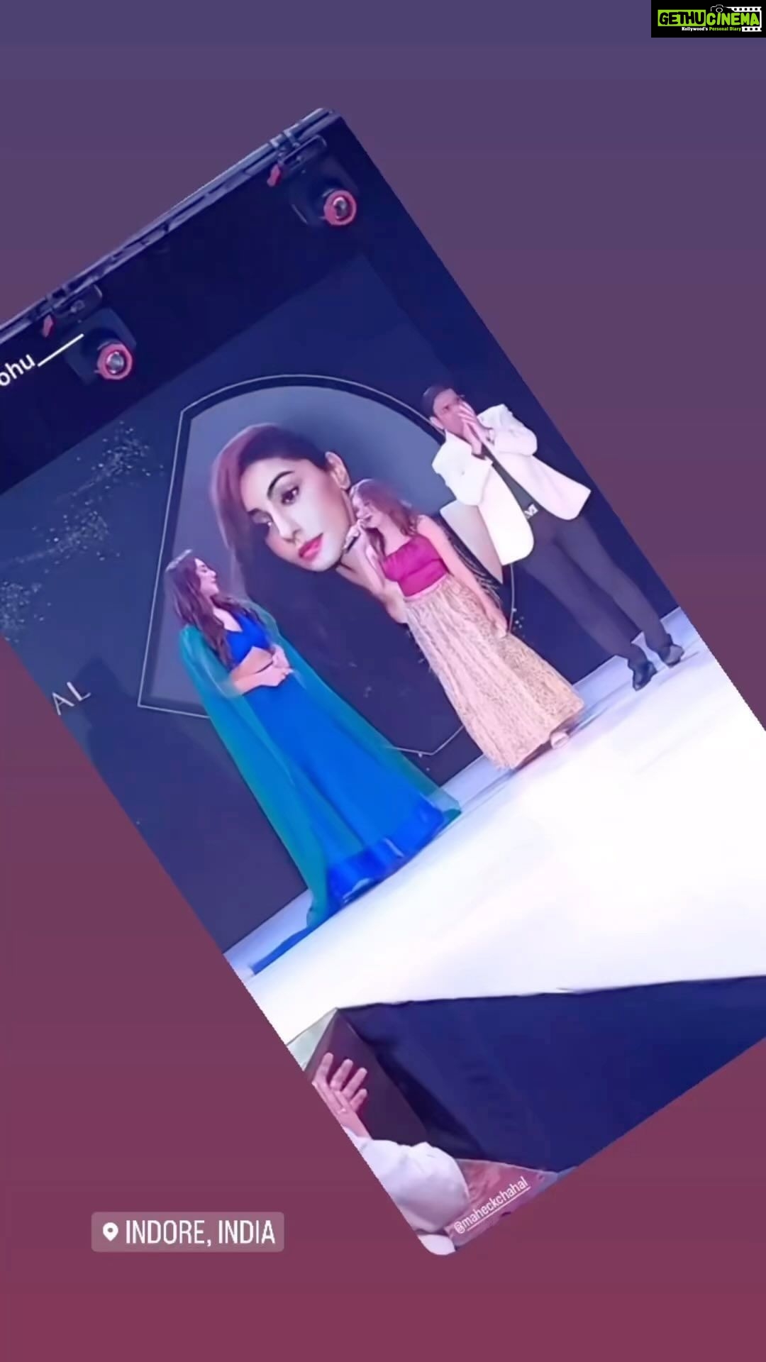 Mahek Chahal Instagram - Mini vlog of my #indore event with @whitewagonentertainment @tanushreevent @kifdindore . Makeup by @mohnishjaiswalmakeovers Venue @sheratongrandpalaceindore #event #fashiondesigner #guestofhonour #workmode #india #travel #fashionshow #actorslife #bollywood #mahekchahal #reelitfeelit Indore, India
