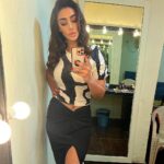 Mahek Chahal Instagram - #mirrorselfie #workmode #love #happiness #glam #makeuproom #actor #actorslife #actress #fashion #script Killick Nixon Studios, Chandiwali