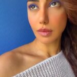 Mahek Chahal Instagram - Seeking peace and finding it in small moments. #peace #peaceofmind #camera #actor #mahekchahal #eyemakeup #blueeyeliner #look #reelsindia #beautyreels #womanfashion #bollywood India
