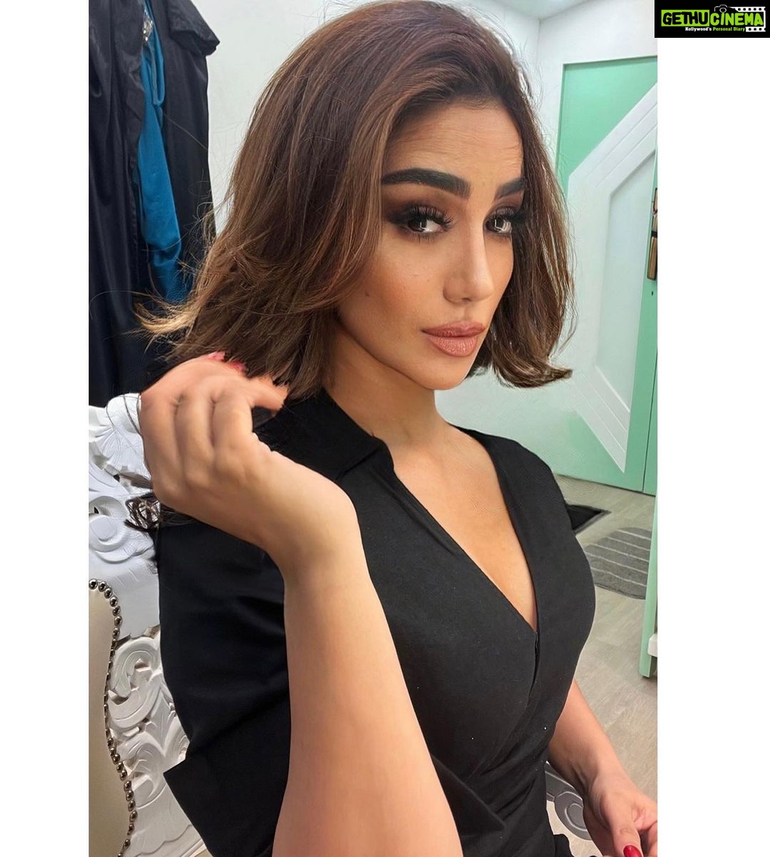 Mahek Chahal Instagram - One moment….then another…. Bandra West