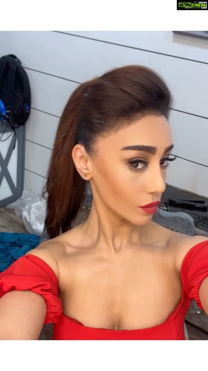 Mahek Chahal Instagram - Look for the magic in every moment ❤️ #workmode #actorslife #shooting #india #ladyinred #vanityvan #instapost