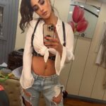 Mahek Chahal Instagram - #workmode #actor #actorslife #style #jeans #bollywood #indiangirl #makeupandhair #camera #shooting Film City