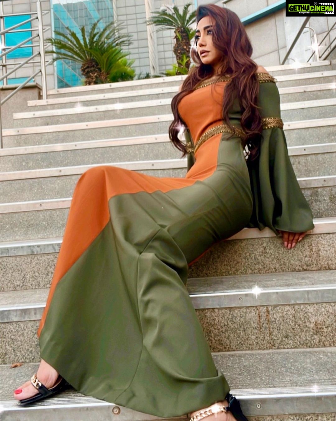 Mahek Chahal - 21.8K Likes - Thank you for this super cool outfit ๐๐ปโค๏ธ @akarabyshruthi just in love with ur clothes @shruthikathpal ๐ Make up and hair by @sanjana.malik
@makeupbynikitabhandula