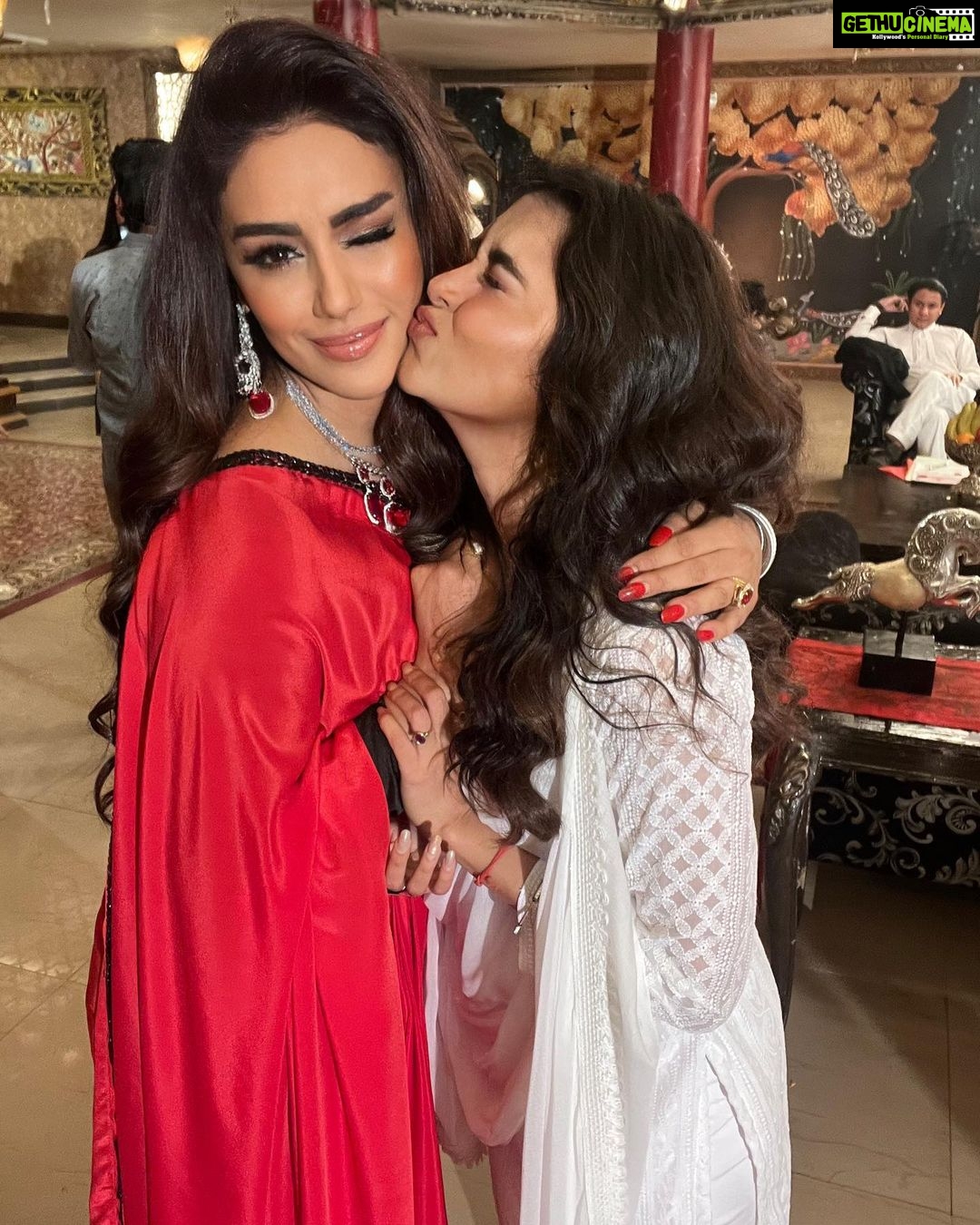 Mahek Chahal Instagram Styling By shivangi a gandhi Cord Set 